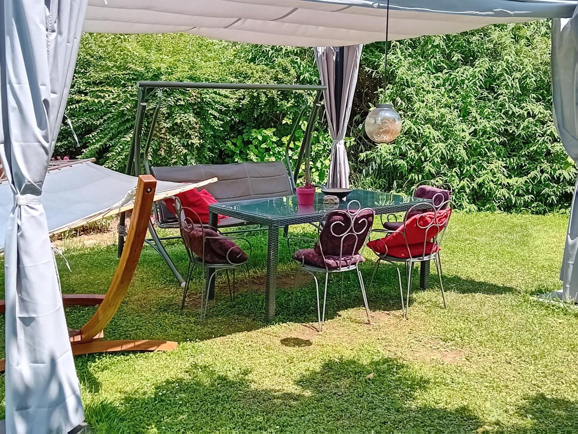 Indian Tent Tipi In Shared Lot And Shared Bathroom Mrse Bagian luar foto